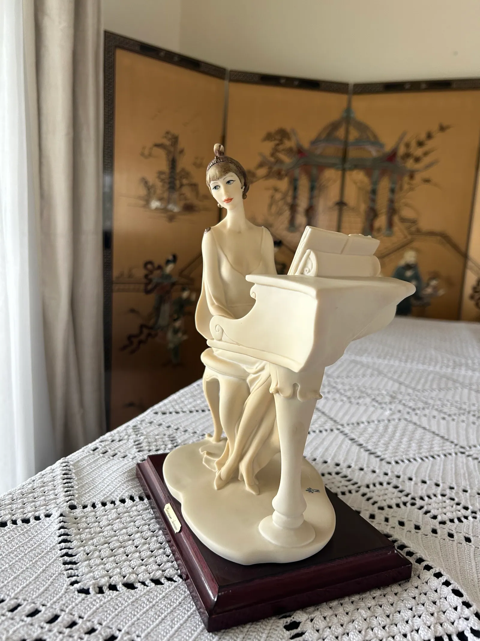 Lady at Piano view 1.jpg